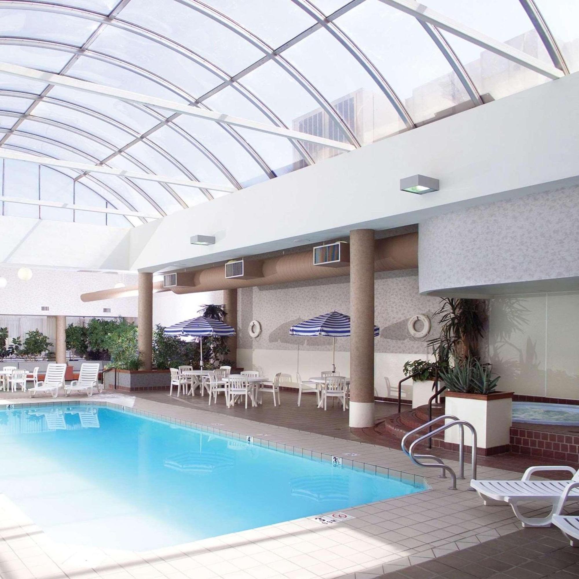 Radisson Hotel Μπίσμπαρκ Ανέσεις φωτογραφία
